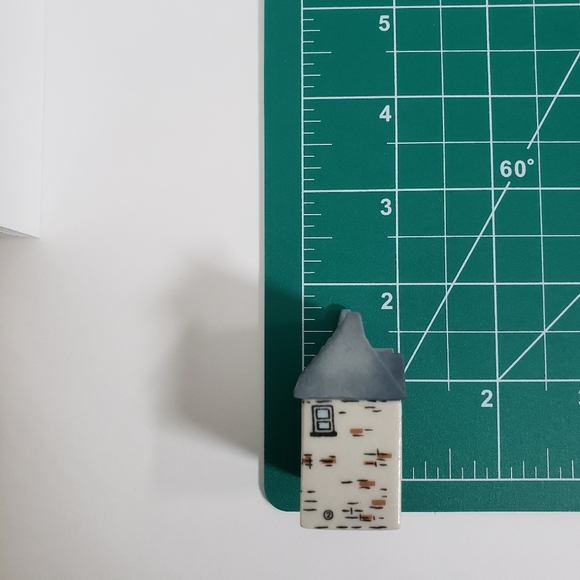 Wade England Figurines Whimsey on Why Morgans' The Chemist #2 - Picture 11 of 11